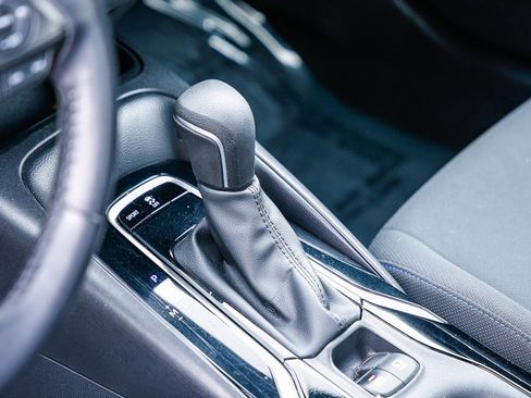 Used 2022 Toyota Corolla SE image 19