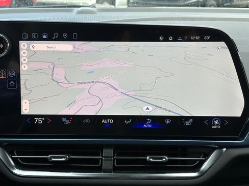 New 2026 Chevrolet Equinox EV LT image 9