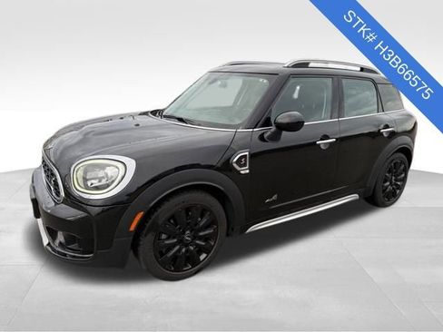 Used 2017 MINI Cooper Countryman S image 3