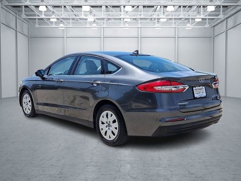 Used 2020 Ford Fusion S FWD image 8