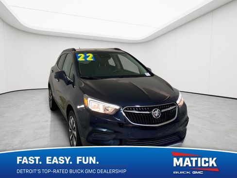 Used 2022 Buick Encore Preferred w/ Safety Package II AWD/4WD image 1