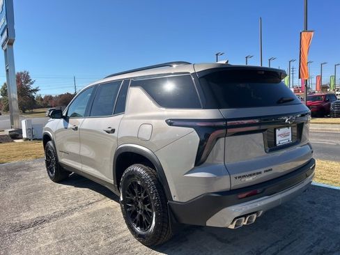 New 2026 Chevrolet Traverse Z71 w/ Enhanced Driving Package image 5