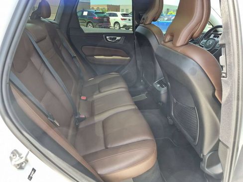 Used 2019 Volvo XC60 T5 Inscription w/ Protection Package Premier FWD image 19