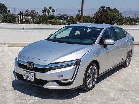 Certified 2019 Honda Clarity Touring image 3