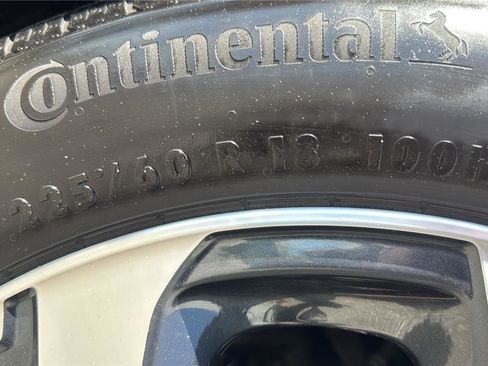 Used 2022 Subaru Outback Touring w/ Popular Package #2 image 28