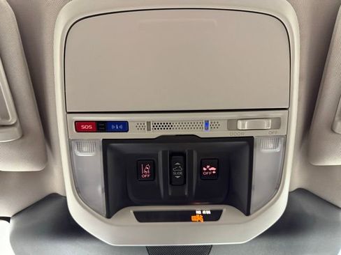 Used 2022 Subaru Forester Limited image 23