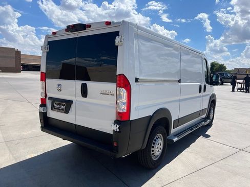 Used 2025 RAM ProMaster 2500 w/ U-Haul Equipment Group FWD image 10