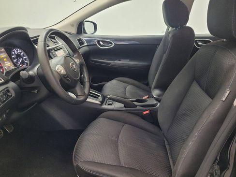 Used 2018 Nissan Sentra SR w/ SR Midnight Edition Package image 17
