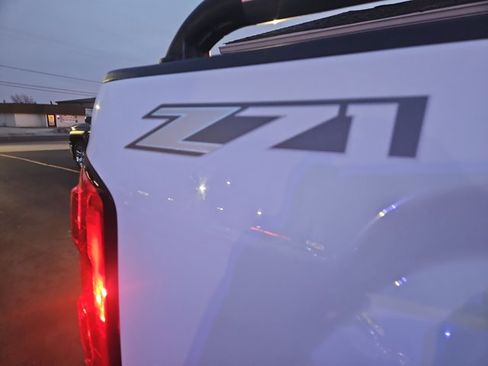 Used 2015 GMC Sierra 2500 SLE image 5