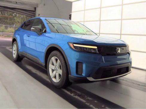 Used 2024 Honda Prologue EX image 4