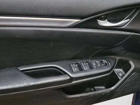 Used 2020 Honda Civic Sport image 7