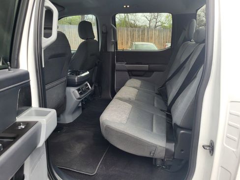 Certified 2022 Ford F150 XLT w/ Equipment Group 302A High image 17