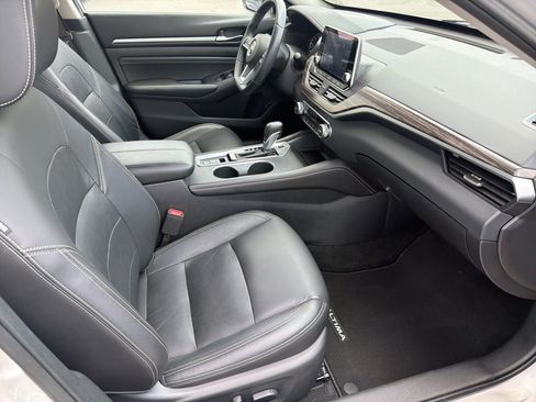 Used 2019 Nissan Altima 2.5 SL FWD image 24