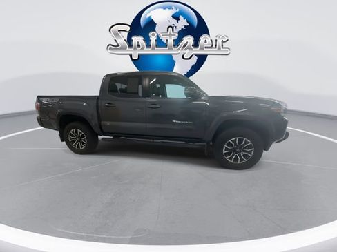 Used 2020 Toyota Tacoma TRD Sport image 10