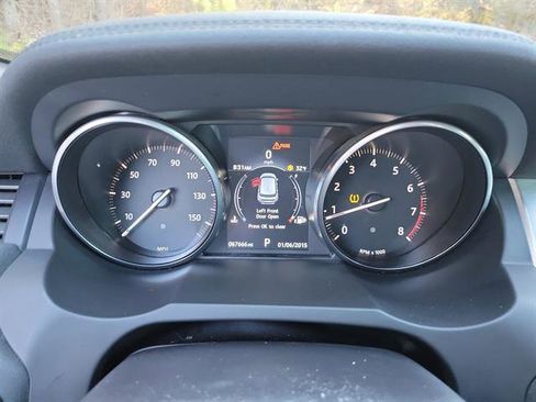 Used 2017 Land Rover Range Rover Evoque SE image 16