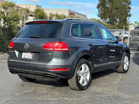 Used 2013 Volkswagen Touareg Lux image 13