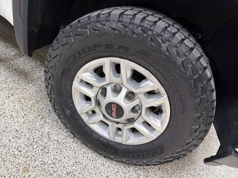 Used 2023 GMC Sierra 2500 Pro w/ Convenience Package AWD/4WD image 48