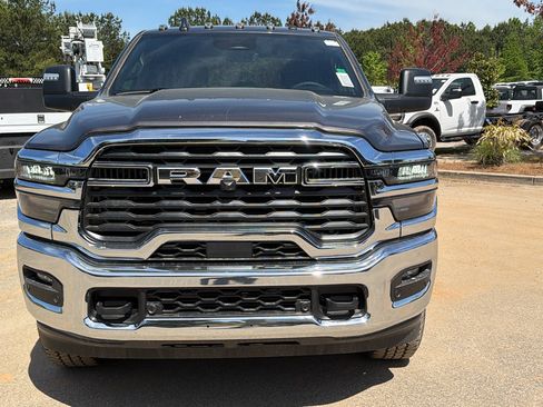 New 2026 RAM 2500 Big Horn AWD/4WD image 3