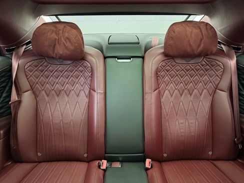 Used 2020 Bentley Flying Spur W12 image 20