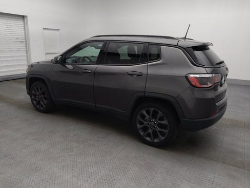 Used 2021 Jeep Compass Latitude w/ Driver Assistance Group FWD image 3