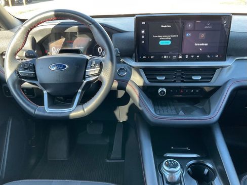 Used 2025 Ford Explorer ST-Line w/ Premium Package image 32