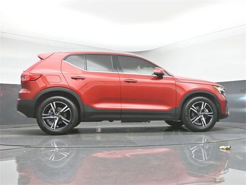 Used 2023 Volvo XC40 B5 Plus w/ Driver Assist Package image 42
