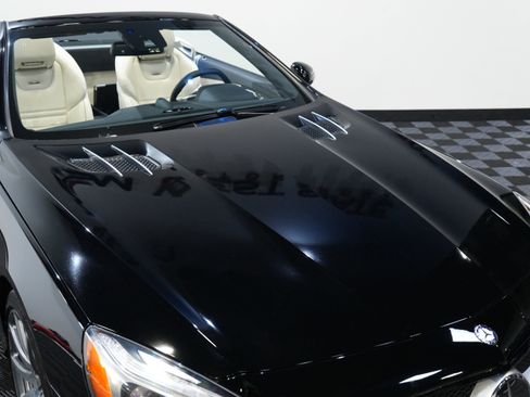 Used 2015 Mercedes-Benz SL 63 AMG image 13