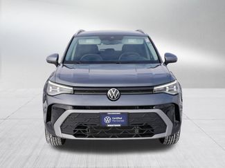 Certified 2025 Volkswagen Taos SE video 2