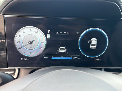 Used 2024 Hyundai Elantra SEL w/ Convenience Package FWD image 19