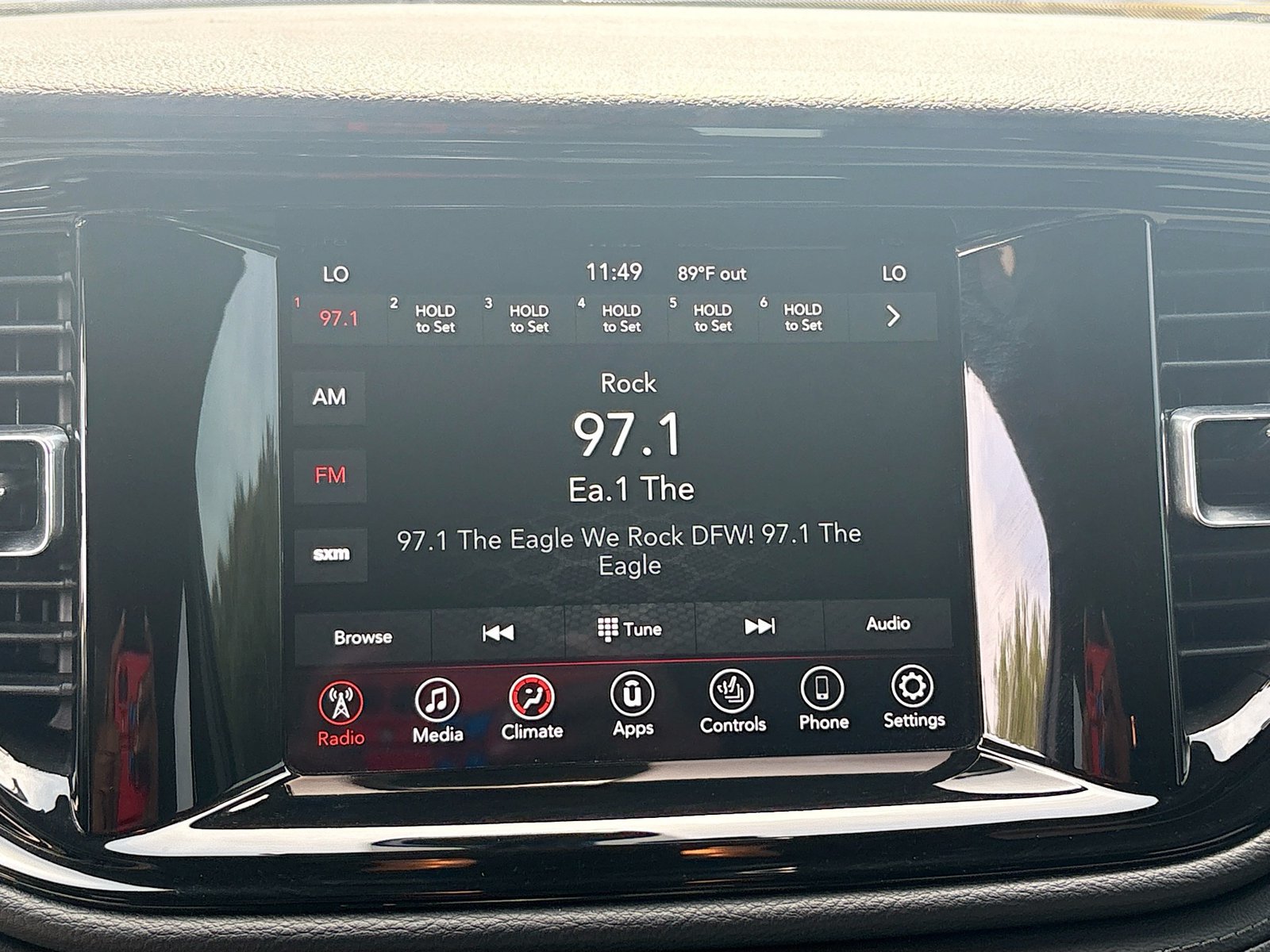 Used 2023 Dodge Durango SXT RWD image 14