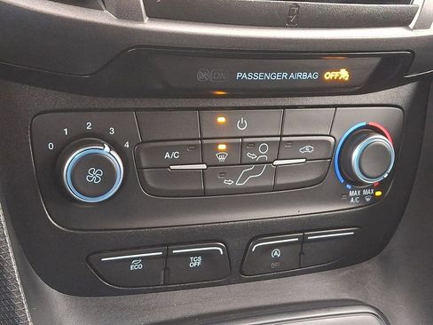 Used 2019 Ford Transit Connect XL image 14