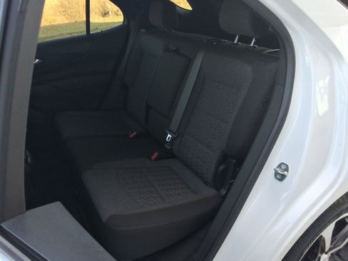 Used 2023 Chevrolet Equinox LT image 29