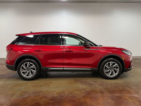 Used 2023 Lincoln Corsair AWD w/ Equipment Group 101A image 23