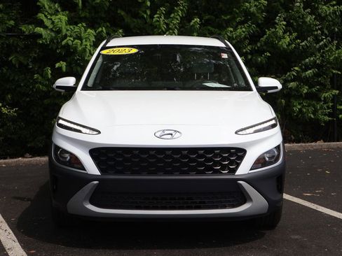 Used 2023 Hyundai Kona SEL AWD/4WD image 2