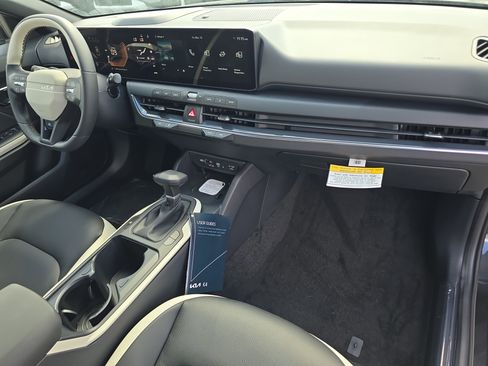 New 2026 Kia K4 GT-Line w/ GT-Line Sunroof Package image 11