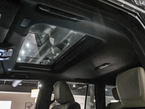 Used 2024 Lexus GX 550 AWD/4WD image 5