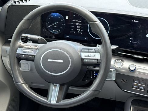 Used 2025 Hyundai Kona SEL FWD image 13