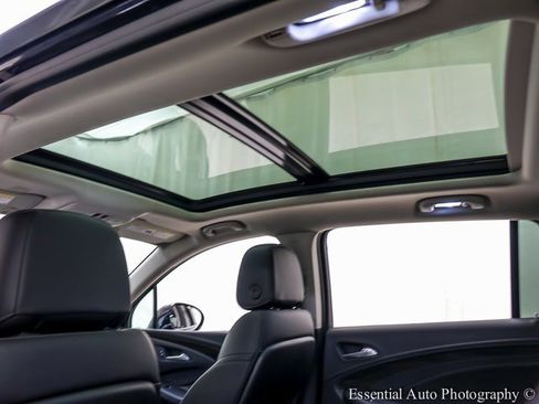 Used 2020 Buick Envision Premium w/ Driver Confidence Package image 12