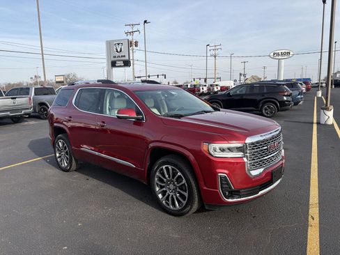 Used 2020 GMC Acadia Denali w/ Technology Package image 2