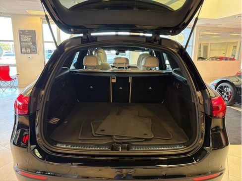 Used 2024 Mercedes-Benz GLC 300 4MATIC image 36