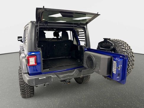 Used 2018 Jeep Wrangler Unlimited Sport S AWD/4WD image 19
