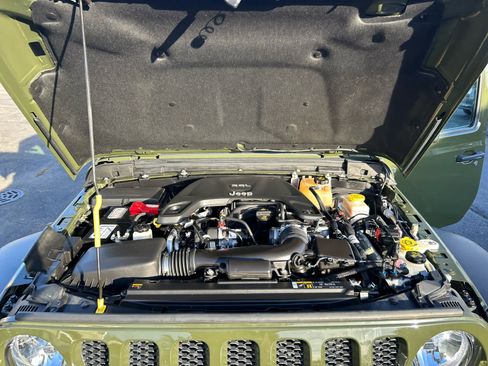 Used 2021 Jeep Wrangler Unlimited Sport image 27