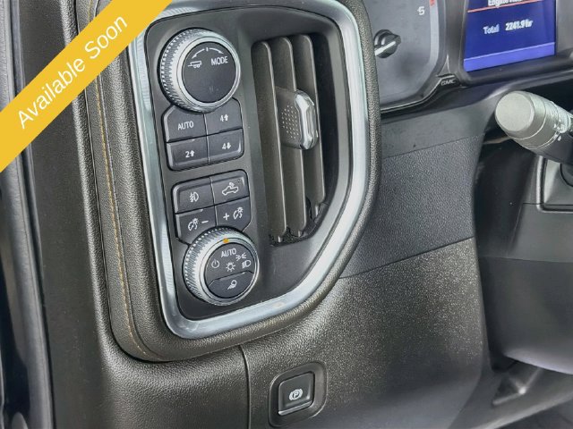 Used 2022 GMC Sierra 2500 AT4 w/ AT4 Preferred Package AWD/4WD image 10