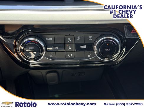 Used 2024 Chevrolet Trax LT w/ Driver Confidence Package FWD image 20