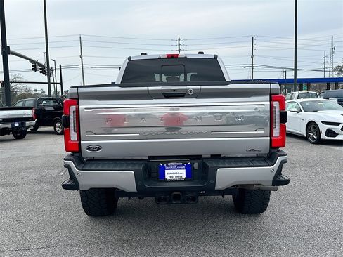 Used 2023 Ford F250 Platinum image 15