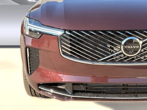 New 2026 Volvo XC90 T8 Plus image 10