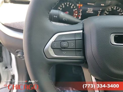 New 2025 Jeep Compass Latitude image 19