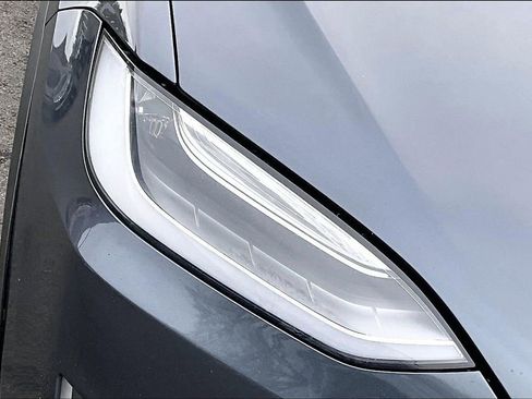 Used 2016 Tesla Model X 75D image 28