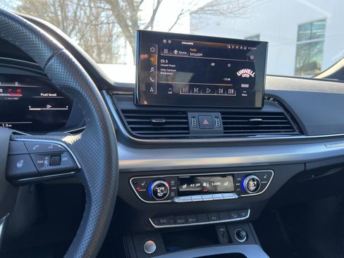 Used 2024 Audi Q5 2.0T Premium Plus w/ Premium Plus Package image 31