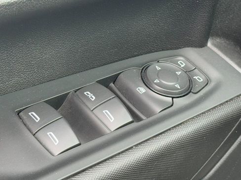 Used 2024 Chevrolet Silverado 1500 Custom w/ Turbomax Blackout Package image 19